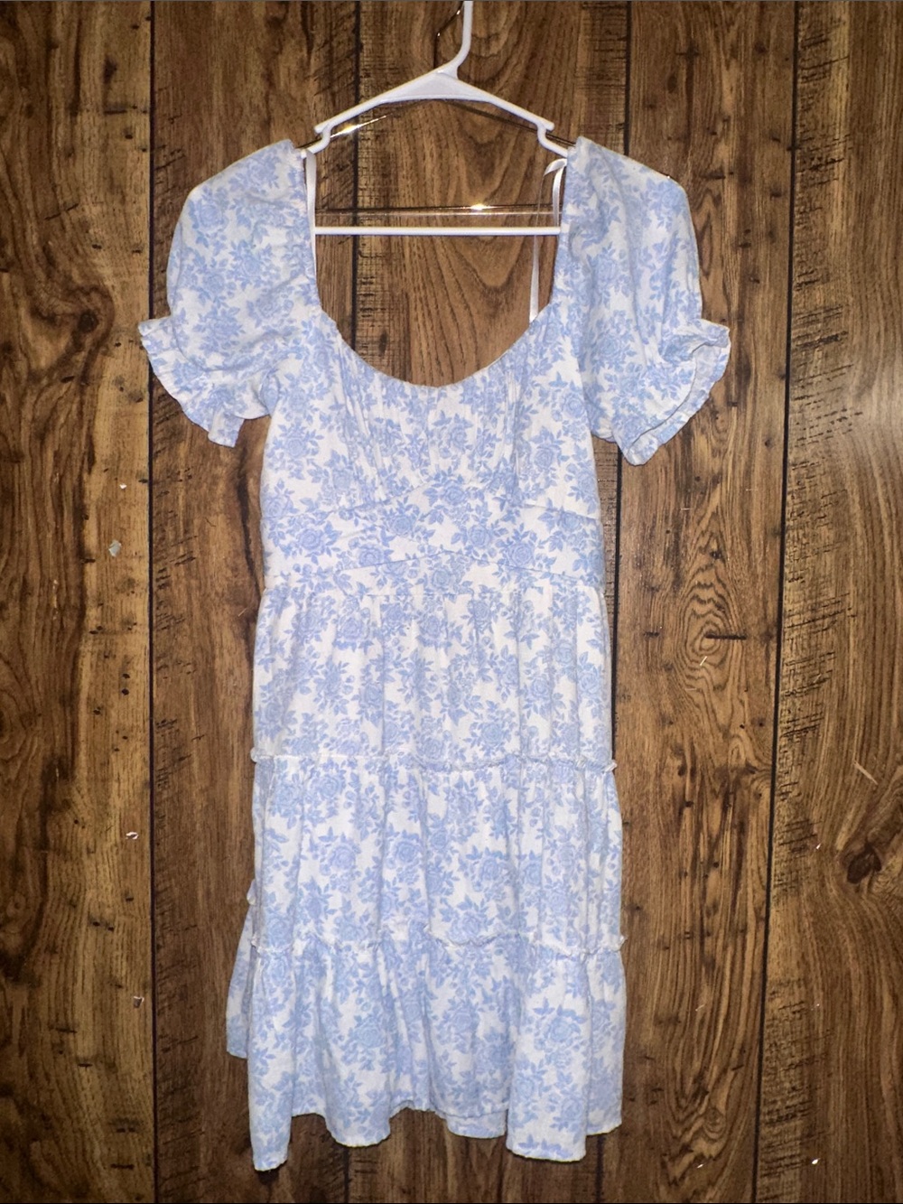 Trixxi Light Blue and White Floral Puff Sleeve Tiered Dress